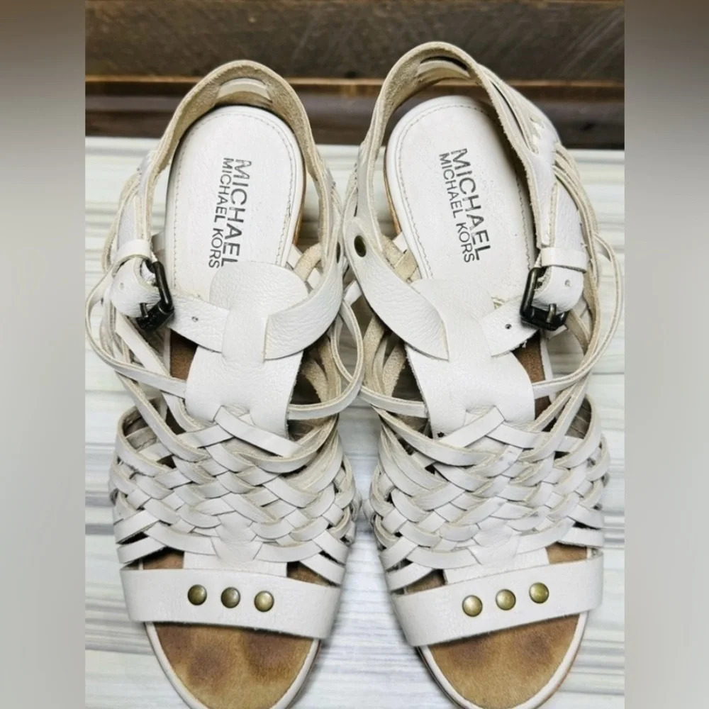 Michael Kors Studded Woven beige wood heel sandals leather party street prom 6.5